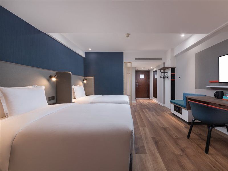 Holiday Inn Express Ningbo City Center By Ihg Exterior photo